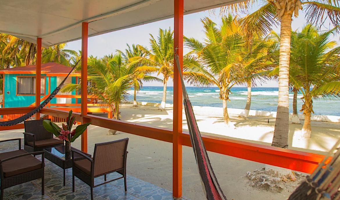Blue Marlin Beach Resort Дангрига Екстериор снимка