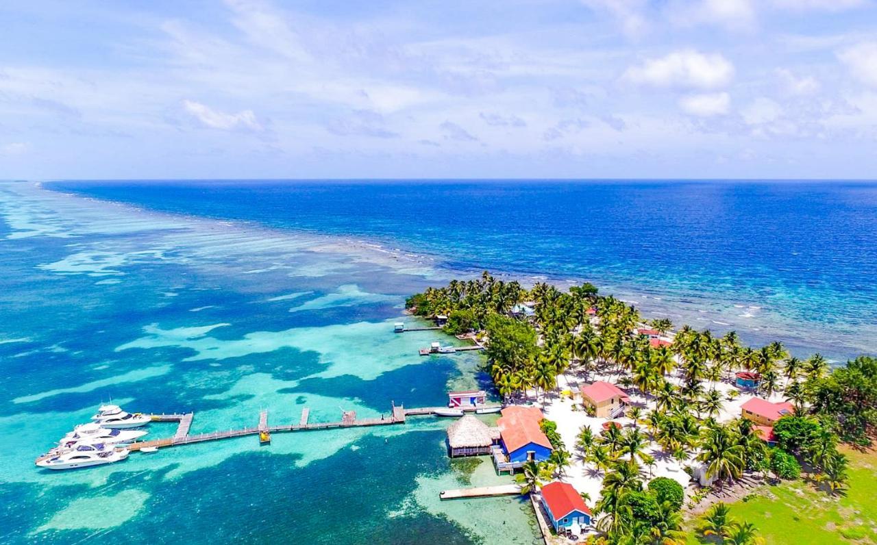 Blue Marlin Beach Resort Дангрига Екстериор снимка