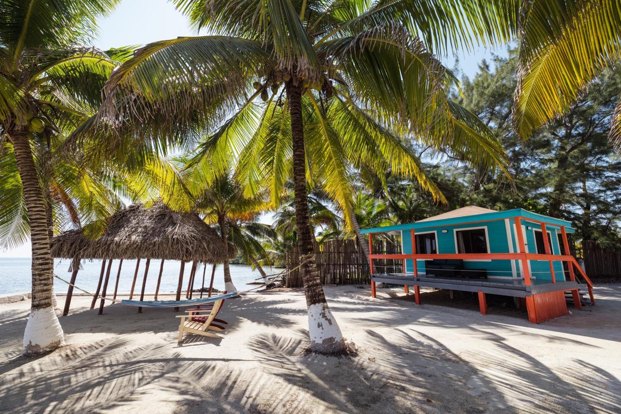 Blue Marlin Beach Resort Дангрига Екстериор снимка