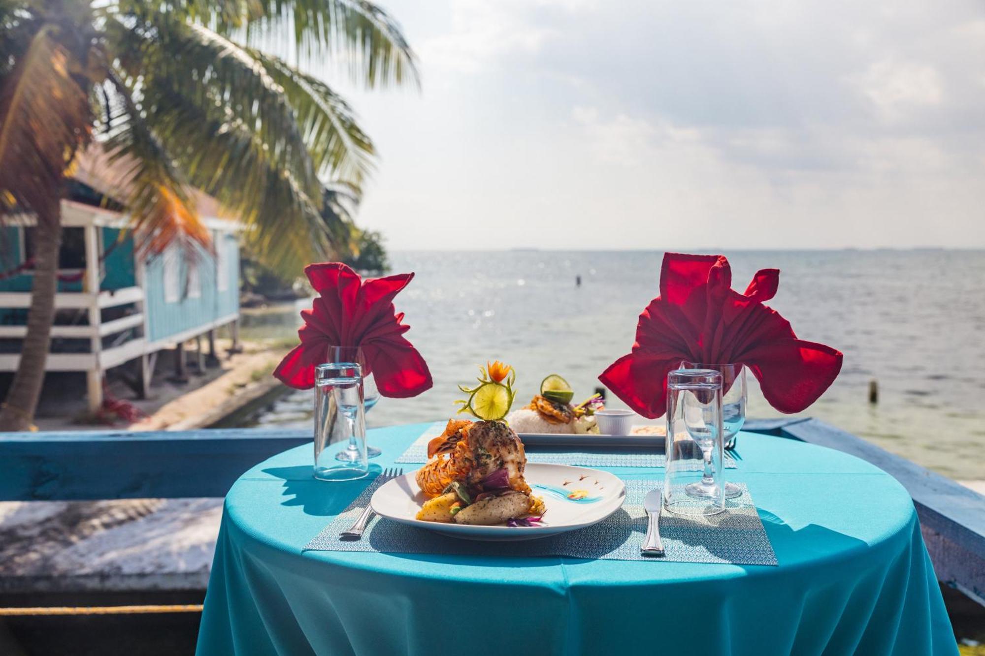 Blue Marlin Beach Resort Дангрига Екстериор снимка