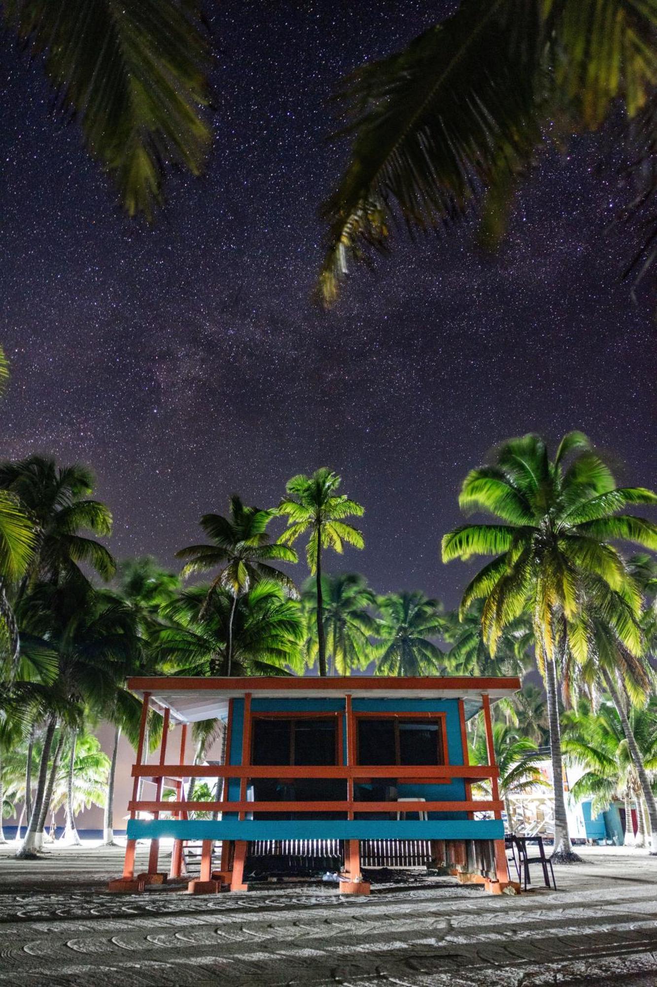 Blue Marlin Beach Resort Дангрига Екстериор снимка