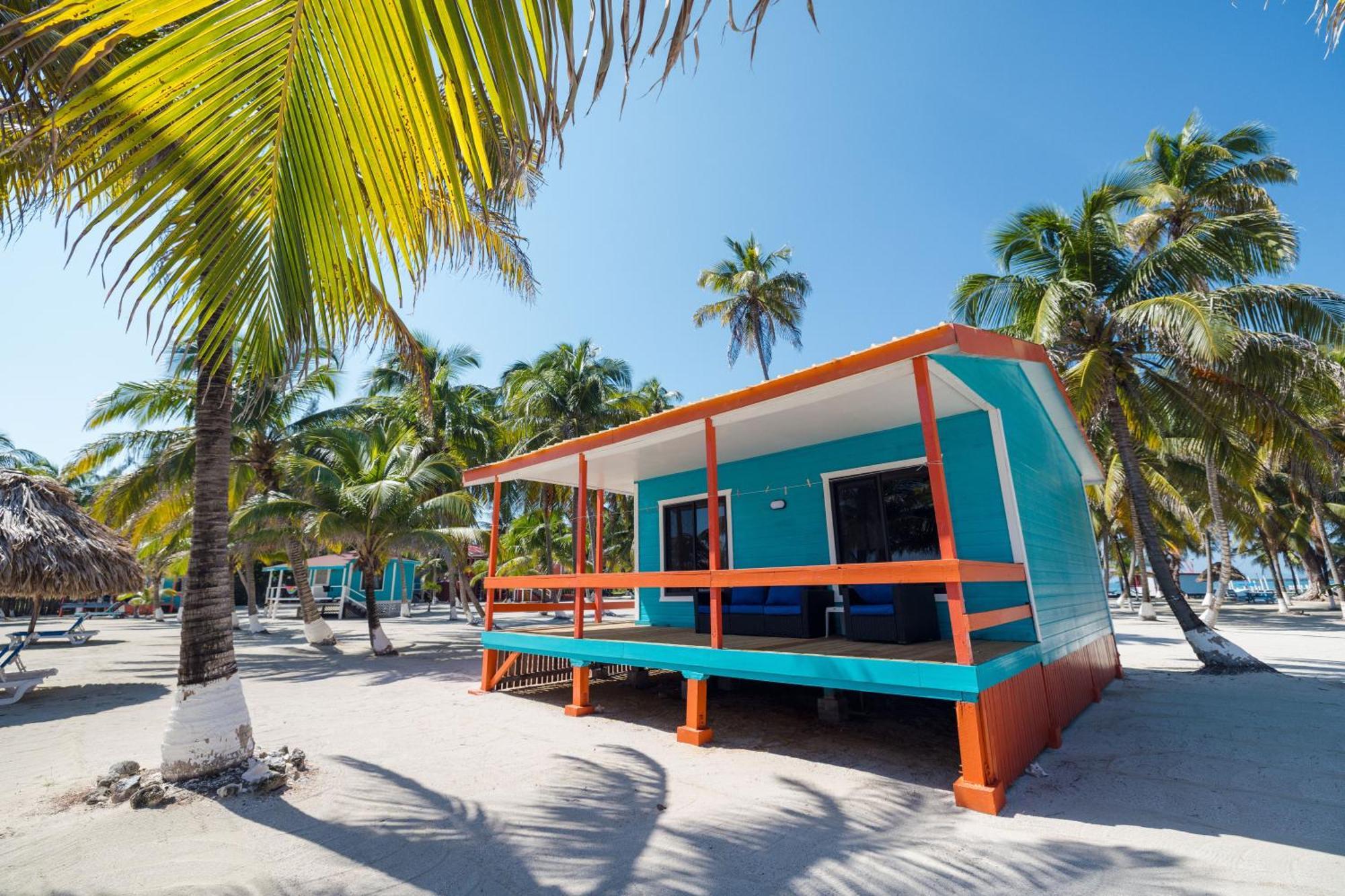 Blue Marlin Beach Resort Дангрига Екстериор снимка