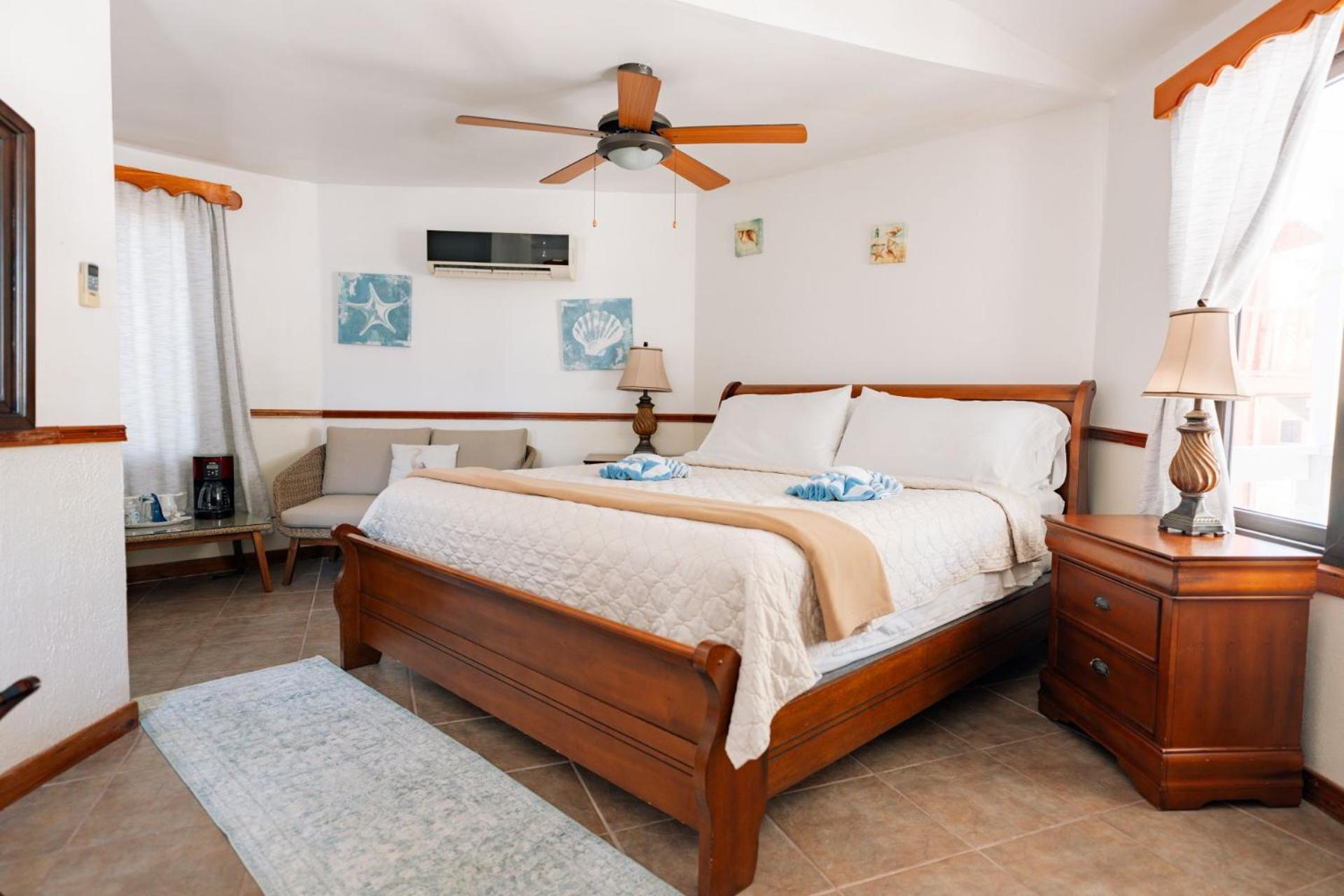Blue Marlin Beach Resort Дангрига Екстериор снимка